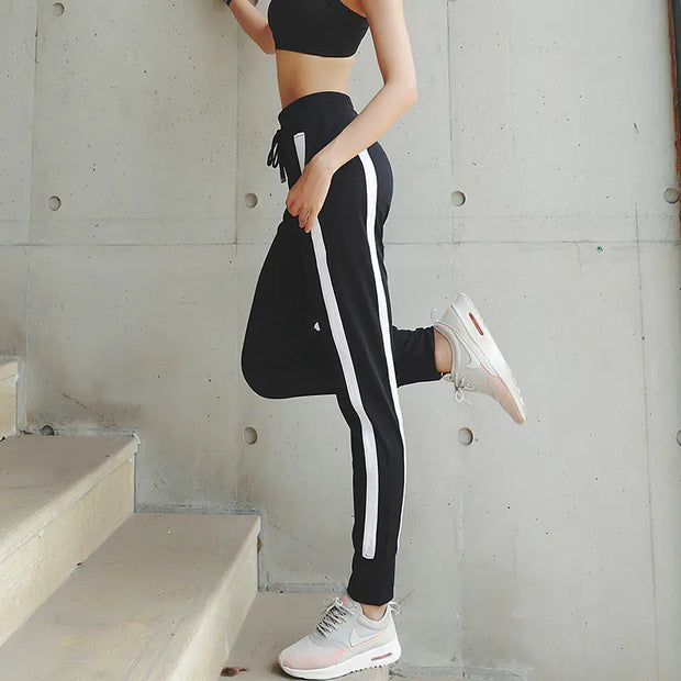 Striped Pocket Fitness Trousers for Active Wear