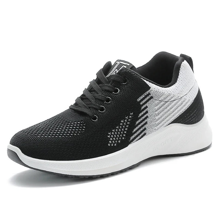 Women's sports shoes