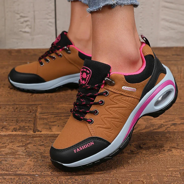 Women's Sports Shoes