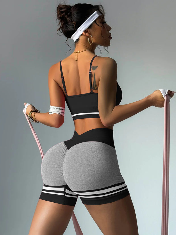 Women's Sports Set Bra with Pad Line & V Back Shorts